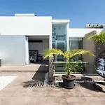 Вилла Luxury Bkm In Playa Del Duque Адехе