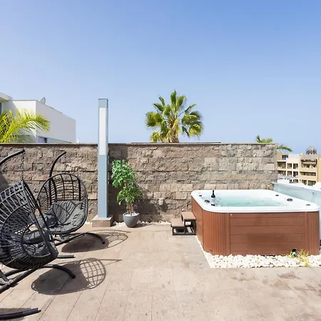 Luxury Bkm In Playa Del Duque 阿德耶