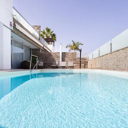 Luxury Bkm In Playa Del Duque 别墅 阿德耶